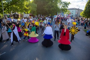 Jelgava ar gājienu un dažādiem pasākumiem svin pilsētas svētkus 7