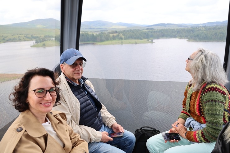 Sadarbībā ar «airBaltic» braucam ar Zlatibor gaisa trošu vagoniņu «Gold Gondola» 9 km garumā 393235