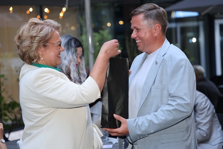 Ienākošā tūrisma firma «Balticvision Riga» ar svinīgu pasākumu atzīmē 15 gadu jubileju «Radisson Blu Elizabete Hotel» 394180