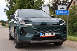 Sadarbībā ar «SIXT Latvia» un «Toyota RAV4» (no 30 eiro dienā) ceļojam uz Skrundas muižu Kuldīgas novadā 19