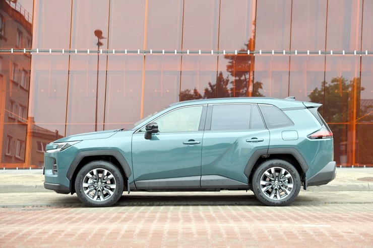 Sadarbībā ar «SIXT Latvia» un «Toyota RAV4» (no 30 eiro dienā) apceļojam Latviju 394452