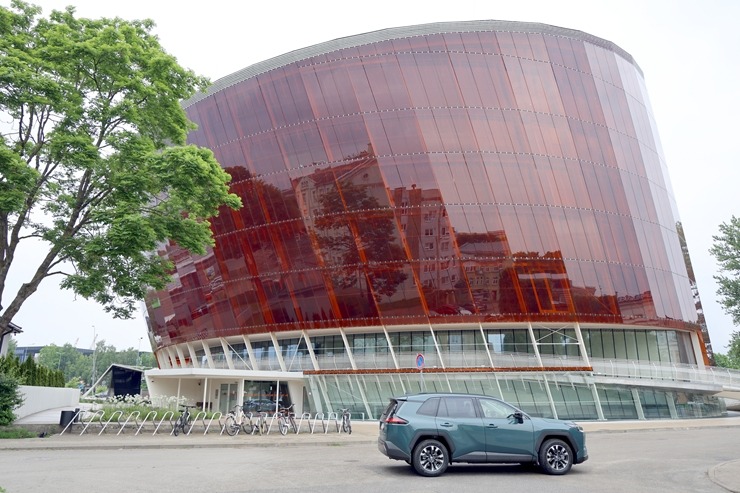 Sadarbībā ar «SIXT Latvia» un «Toyota RAV4» (no 30 eiro dienā) apceļojam Latviju 394454