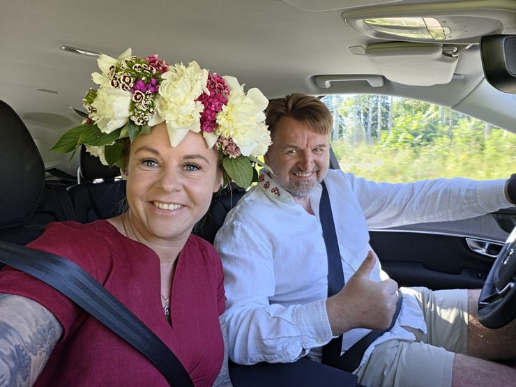 Sadarbībā ar «SIXT Latvia» un «Volvo XC90» (no 55 eiro dienā) svinam Jāņus Siguldas pilsdrupās 394673