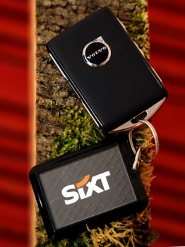 Sadarbībā ar «SIXT Latvia» un «Volvo XC90» (no 55 eiro dienā) svinam Jāņus Siguldas pilsdrupās 30