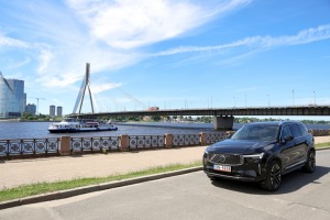 Sadarbībā ar «SIXT Latvia» un «Volvo XC90» (no 55 eiro dienā) apceļojam Latvijas galvaspilsētu 30