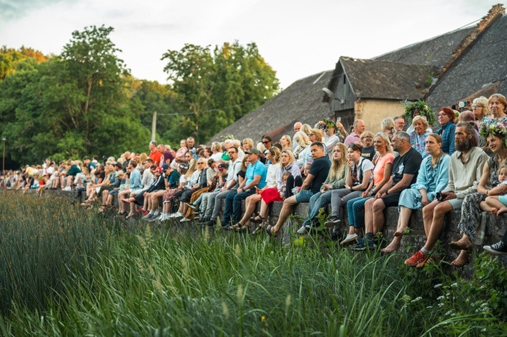 Ieskandina «Liepāja – Eiropas kultūras galvaspilsēta 2027» projektu «Ziemeļu saulgrieži» Dienvidkurzemē 394860