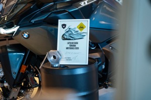 BMW triumfē konkursā «Latvijas Gada motocikls 2026» – BMW R 1300 R iegūst galveno balvu 7