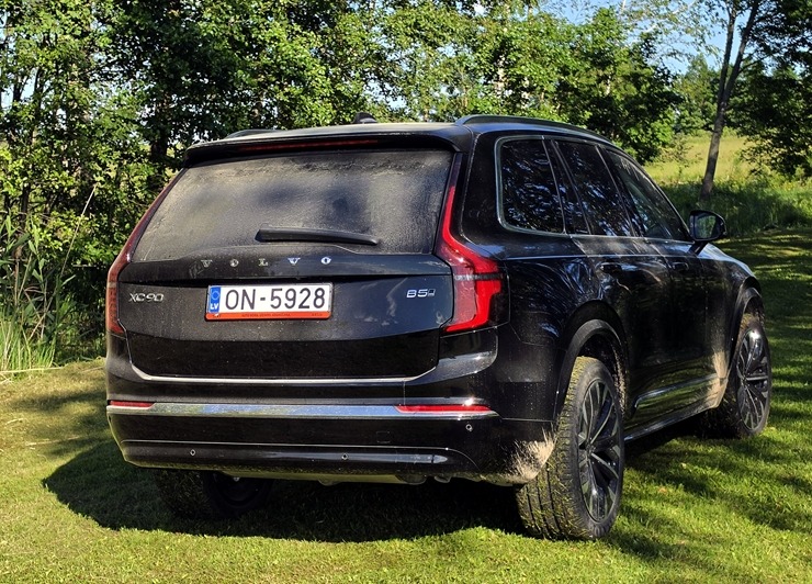 Sadarbībā ar «SIXT Latvia» un «Volvo XC90» (no 55 eiro dienā) apceļojam Latgali 394904