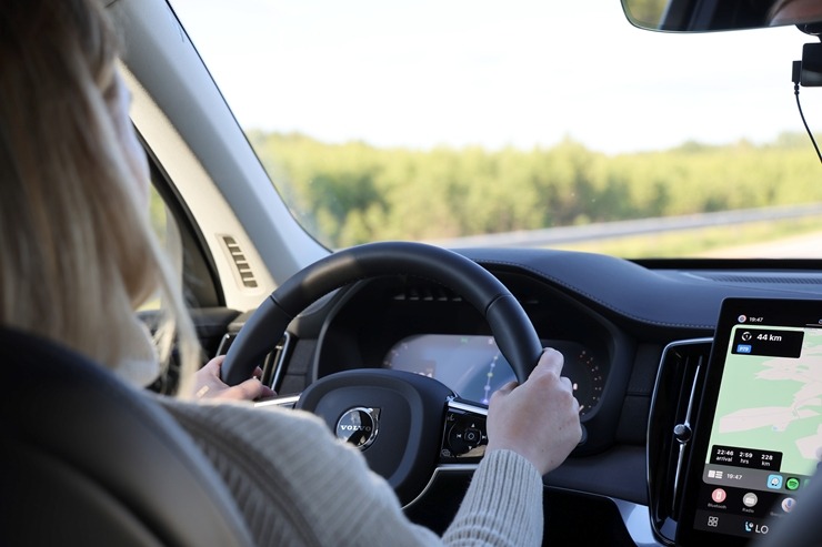 Sadarbībā ar «SIXT Latvia» un «Volvo XC90» (no 55 eiro dienā) apceļojam Latgali 394886