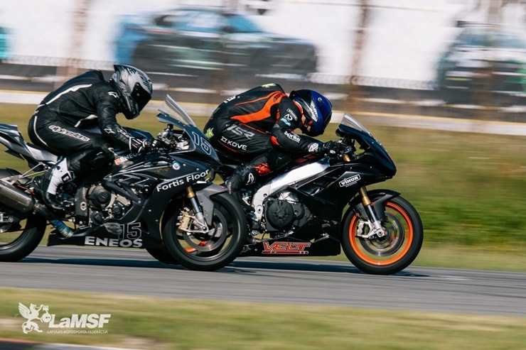 Somu motosportisti labo Biķernieku trases rekordu 394920