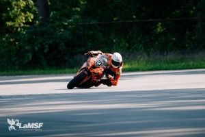 Somu motosportisti labo Biķernieku trases rekordu 12
