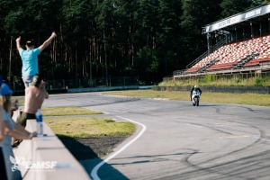 Somu motosportisti labo Biķernieku trases rekordu 14