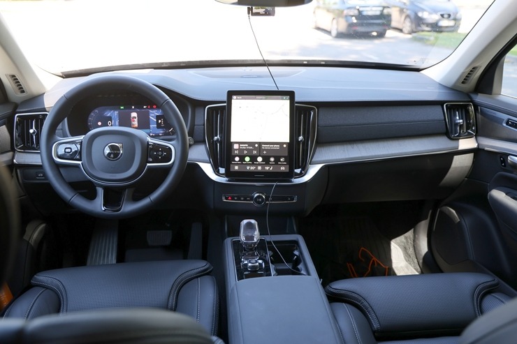 Sadarbībā ar «SIXT Latvia» un «Volvo XC90» (no 55 eiro dienā) apceļojam Latviju 395007