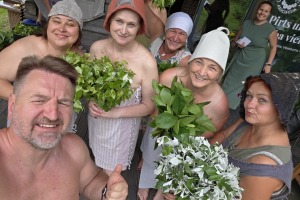 Latvju pirts un spa asociācija Baldones «Mežapuķu» pirtī rīko karstas mediju dienas - Foto