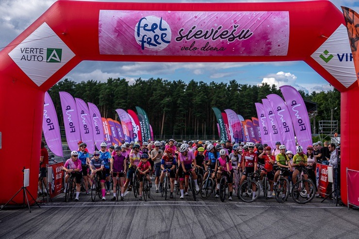 FeelFree Sieviešu Velo diena Biķerniekos pulcē teju 900 dalībnieču 395494