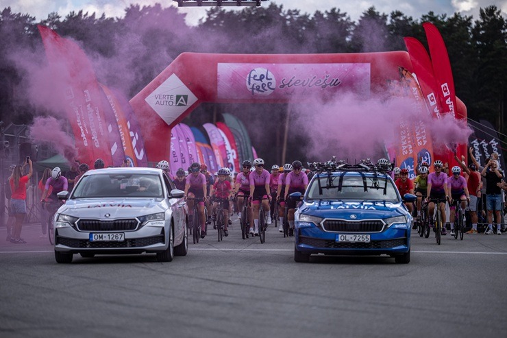 FeelFree Sieviešu Velo diena Biķerniekos pulcē teju 900 dalībnieču 395497