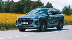 «Chery Tiggo 9» iztur Baltijas ceļu eksāmenu 15