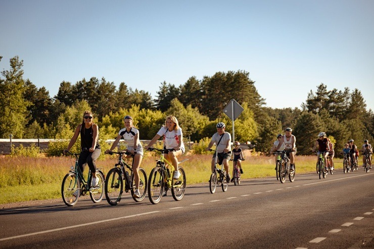 Aktīvisti iepazīst Krāslavas novadu ar velo 395898