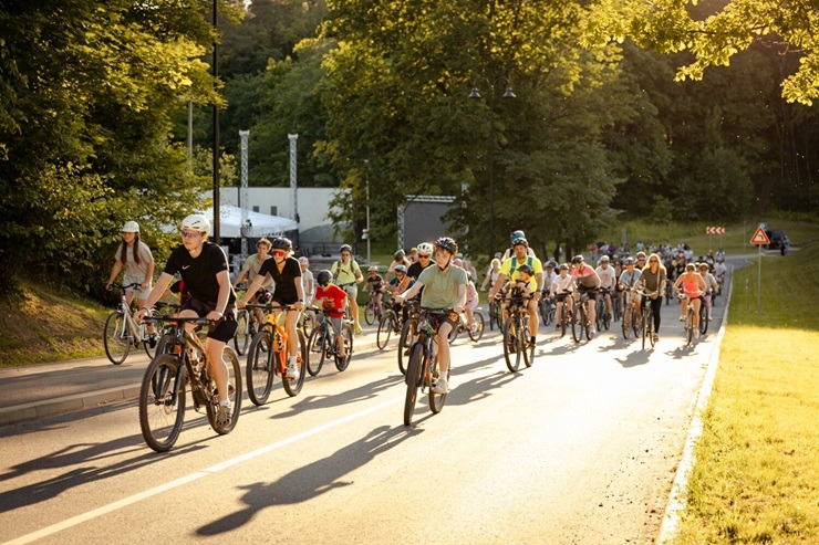 Aktīvisti iepazīst Krāslavas novadu ar velo 395899