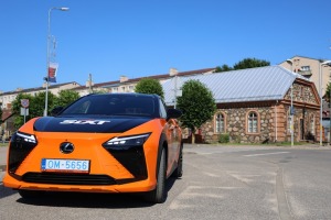 Sadarbībā ar «SIXT Latvia» un «Lexus RZ 500e» (no 850 eiro mēnesī) apceļojam Krāslavas novadā 13