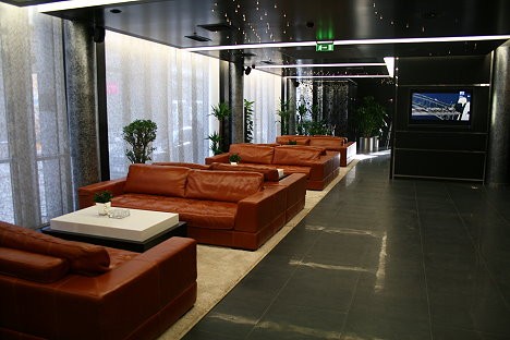 Viesnīcas foajē. Royal Square Hotel&Suites pretendē uz priecu zvaigžņu viesnīcas statusu 20673