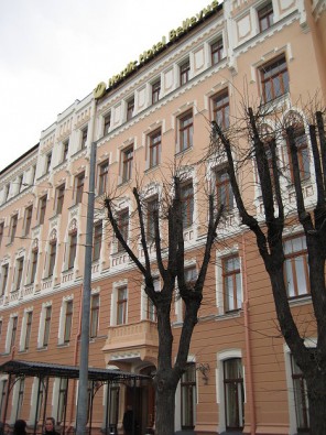 Viesnīca Nordic Hotel Bellevue atrodas Raiņa bulvārī 33 - netālu no Latvijas Nacionālās operas un trīs minūšu gājienā no Vecrīgas Viesnīca Nordic Hotel Bellevue atrodas Raiņa bulvārī 33 - netālu no Latvijas Nacionālās operas un trīs minūšu gājienā no Vecrīgas 21742