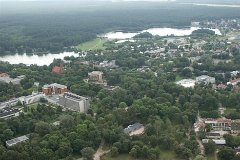 Viesnīca Pušynas ir pašā Druskininkai  pilsētas centrā, Vilniaus ielā 3 22674