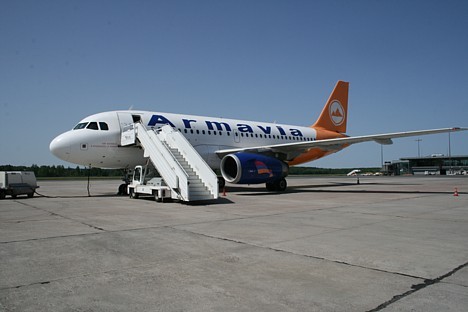Lidsabiedrības Armavia gaisa flote bāzējas galvenokārt uz Airbus tipa lidmašīnām un šajā gadā cer jau apkalpot vairāk nekā 1 miljonu pasažieru Lidsabiedrības Armavia gaisa flote bāzējas galvenokārt uz Airbus tipa lidmašīnām un šajā gadā cer jau apkalpot vairāk nekā 1 miljonu pasažieru 22820
