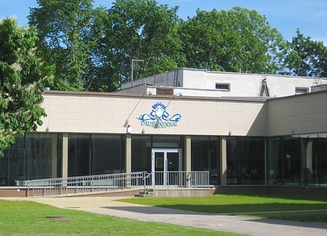 Spa Druskininkai, kas satāv no viesnīcas, baseina, pirts kompleksa un spa centra, atrodas Lietuvas kūrortpilsētā Druskininkai, V.Kudirkos g. 45 Spa Druskininkai, kas satāv no viesnīcas, baseina, pirts kompleksa un spa centra, atrodas Lietuvas kūrortpilsētā Druskininkai, V.Kudirkos g. 45 23297