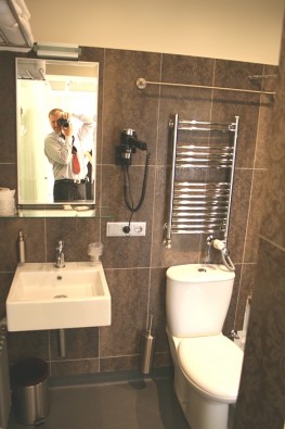 Dušas un WC telpa - viss, kas no rīta ir vajdzīgs 24225