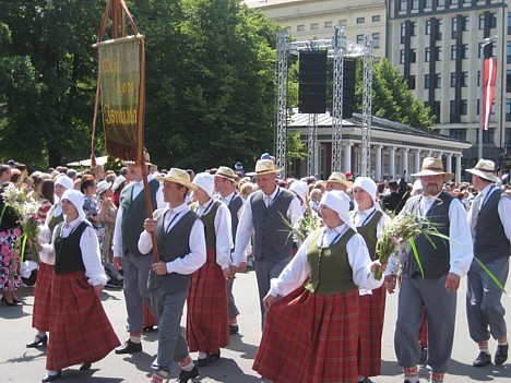 20080707-dziesmu sveetku gaajiens 926 24344