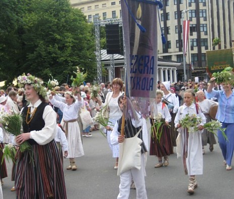 20080707-dziesmu sveetku gaajiens2 473 24690