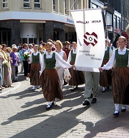 20080707-dziesmu sveetku gaajiens2 1247 24768