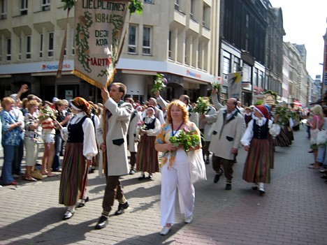 20080707-dziesmu sveetku gaajiens2 1291 24788