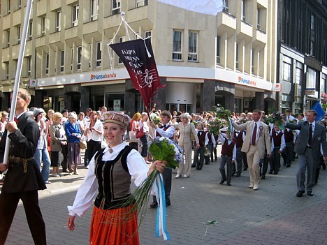 20080707-dziesmu sveetku gaajiens2 1435 24906
