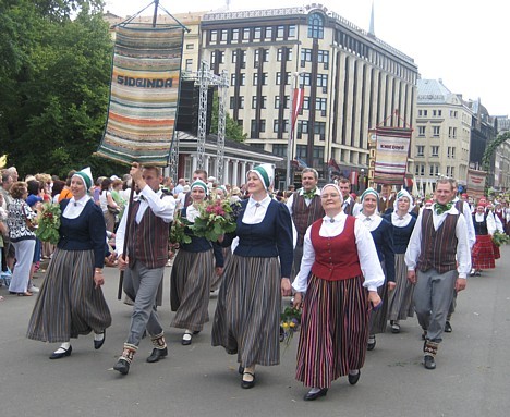 20080707-dziesmu sveetku gaajiens2 909 24930