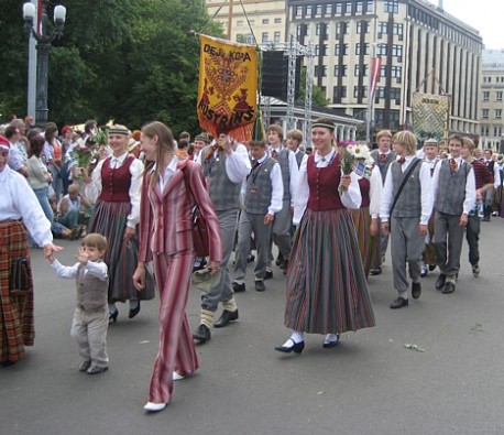 20080707-dziesmu sveetku gaajiens2 955 24972