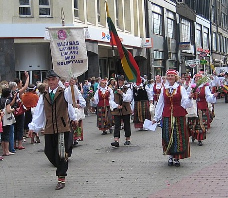 20080707-dziesmu sveetku gaajiens2 1751 25034