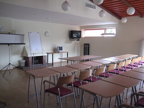 Konferenču telpa, viesnīcā ir pieejams Wi-Fi internets 25965