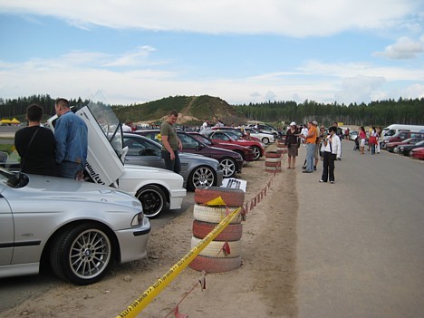 Pa ceļam uz Drift Party (3.08.2008), kas notika sporta kompleksā 333, varēja vērot ekskluzīvu automašīnu izstādi Pa ceļam uz Drift Party (3.08.2008), kas notika sporta kompleksā 333, varēja vērot ekskluzīvu automašīnu izstādi 26059