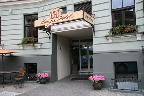 Triju zvaigžņu viesnīcas restorāns sadarbībā ar Latvijā lielāko tūrisma ziņu portālu Travelnews.lv rīko akciju līdz 31.08.2008 (līdz svētdienas vakara Triju zvaigžņu viesnīcas restorāns sadarbībā ar Latvijā lielāko tūrisma ziņu portālu Travelnews.lv rīko akciju līdz 31.08.2008 (līdz svētdienas vakara 27013