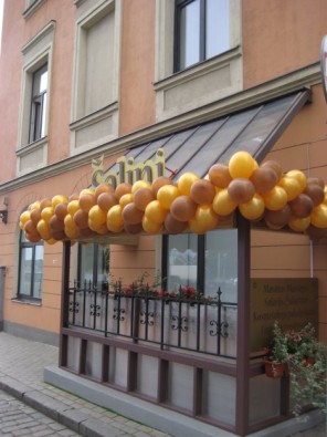 28. augustā Vecrīgā ir atvēries autentiskas austumu masāžas salons Šalini. Šalini atrodas 11. Novembra krastmalā 29 (ieeja no Peldu ielas) 27134
