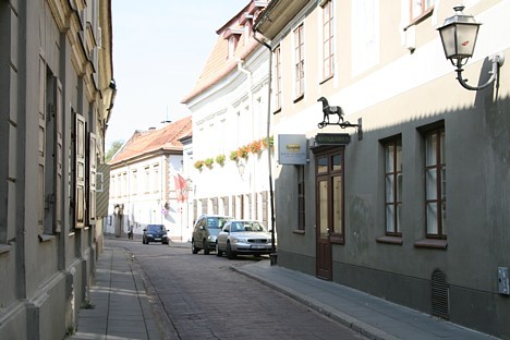 Četru zvaigžņu viesnīca Shakespeare Boutique Hotel atrodas Lietuvas galvaspilsētā Viļņā, Bernardinu str. 8/8 Četru zvaigžņu viesnīca Shakespeare Boutique Hotel atrodas Lietuvas galvaspilsētā Viļņā, Bernardinu str. 8/8 27484
