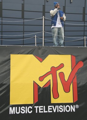 MTV vīdžejmeitene Žanete Skarule un „Pimp My Ride Baltic” vadītājs SezzY vadīja šo jocīgo auto šovu MTV vīdžejmeitene Žanete Skarule un „Pimp My Ride Baltic” vadītājs SezzY vadīja šo jocīgo auto šovu 27552