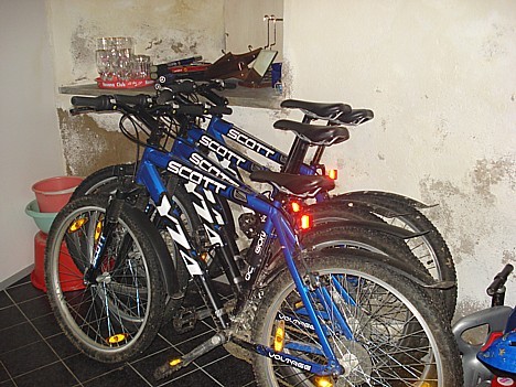 Tā kā jūra atrodas tikai 500m no dzirnavām, viesiem iespējams izmantot šeit esošos velosipēdus, lai baudītu apkārtējo dabu Tā kā jūra atrodas tikai 500m no dzirnavām, viesiem iespējams izmantot šeit esošos velosipēdus, lai baudītu apkārtējo dabu 27630