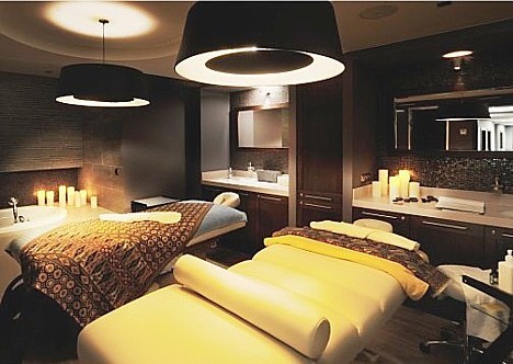 Klientu ērtībai visuos kabinetos ir ērtas masāžu gultas, kuras tiek ražotas ASV, kas ir viena no līderiem Spa ierīču ražošanā 27781