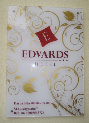 Vairāk informācijas viesnīcas Edvards mājas lapā www.hoteledvards.lv 28240