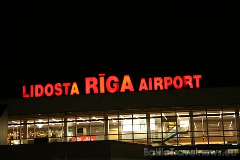 Lidosta Rīga (www.riga-airport.com) šajā gadā 2008. gadā plāno apkalpot 3,6 miljonus pasažieru un 1 miljons ir no trešajām valstīm Lidosta Rīga (www.riga-airport.com) šajā gadā 2008. gadā plāno apkalpot 3,6 miljonus pasažieru un 1 miljons ir no trešajām valstīm 28755