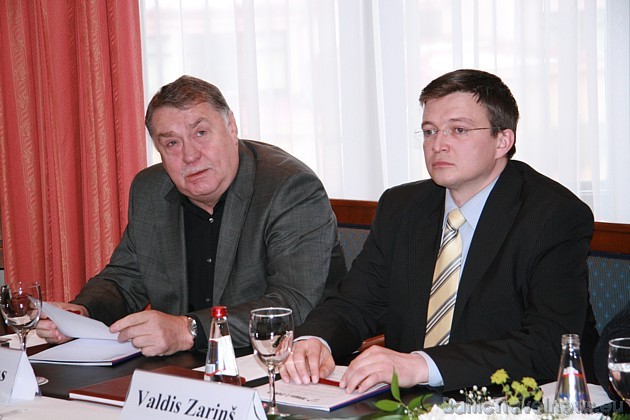 Juris Reisons, Latvijas Būvmateriālu ražotāju asociācijas prezidents un Valdis Zariņš, SIA “LODE” pārstāvis Juris Reisons, Latvijas Būvmateriālu ražotāju asociācijas prezidents un Valdis Zariņš, SIA “LODE” pārstāvis 31340