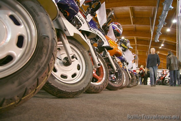 Viesi var iepazīties ar zīmoliem - Aprilia, BMW, CPI, Derbi, Ducati, Geely, Gilera, Harley Davidson, Husaberg, Husqvarna, Jordan, Kawasaki, KTM, Kymco Viesi var iepazīties ar zīmoliem - Aprilia, BMW, CPI, Derbi, Ducati, Geely, Gilera, Harley Davidson, Husaberg, Husqvarna, Jordan, Kawasaki, KTM, Kymco 31751